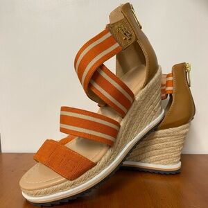 Tommy Hilfiger Women’s Wedge Striped Sandal Orange Sz 7.5